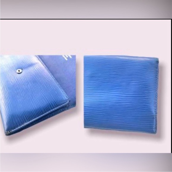 Louis Vuitton Wallet - Picture 5 of 9